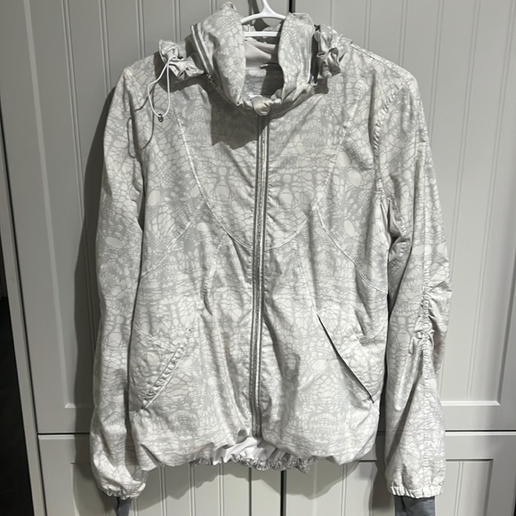 Amazing condition RARE lululemon jacket - Picture 1 of 10